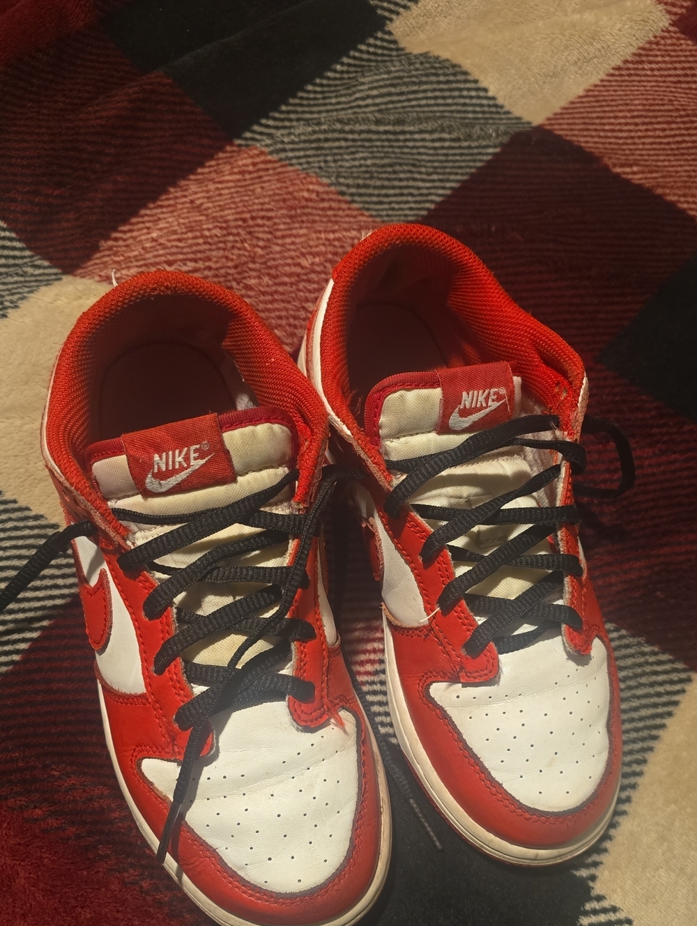 Nike Kids Red, White and Black Low-Top Sneakers